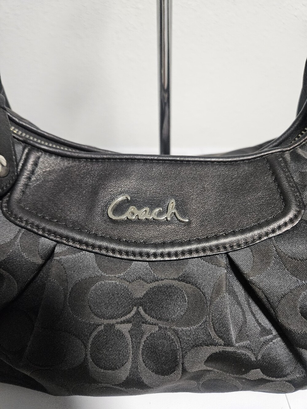 Coach Ashley Signature Hobo Satchel - Picture 3 of 9